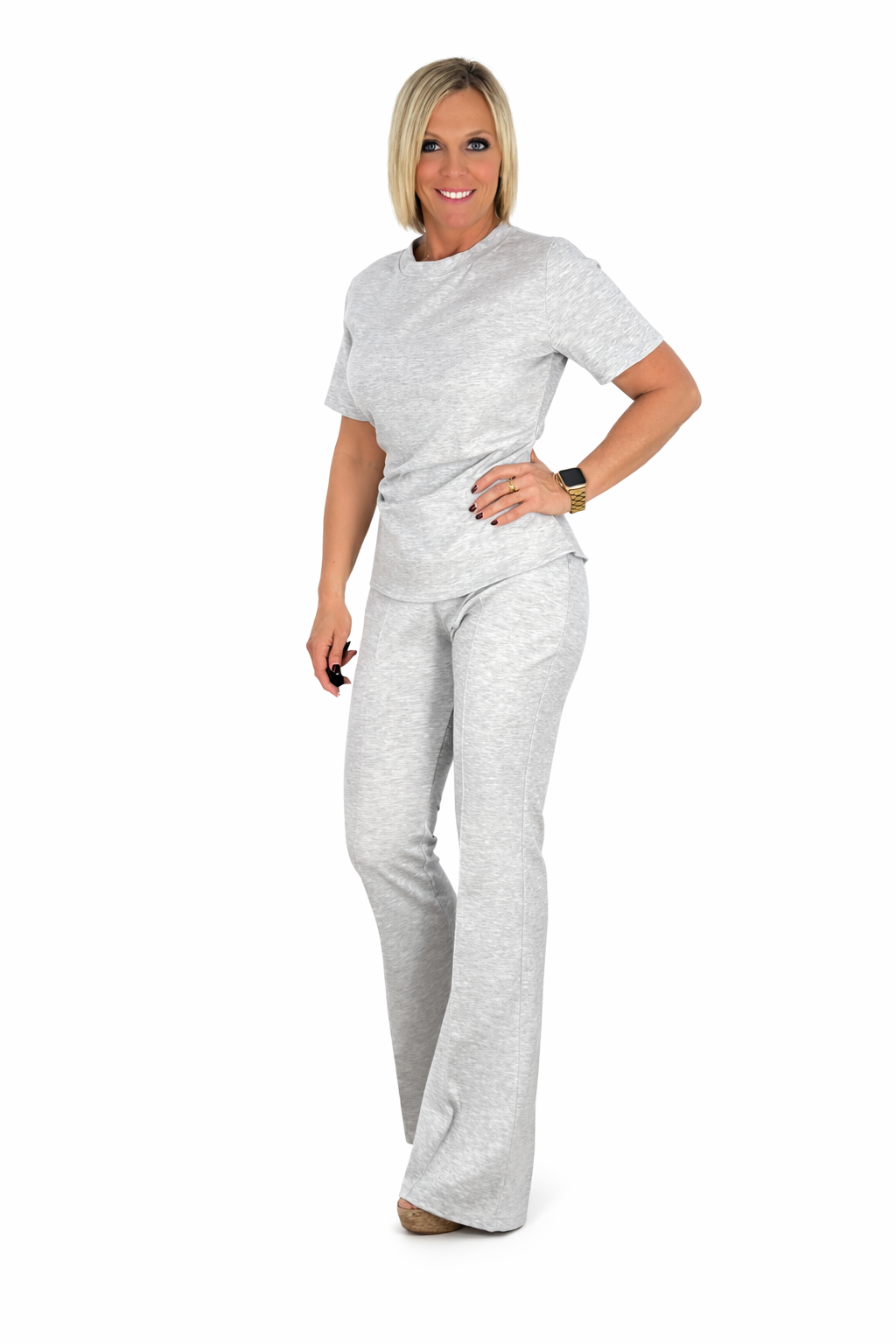 Conjunto licra camiseta frunce pantalón campana gris