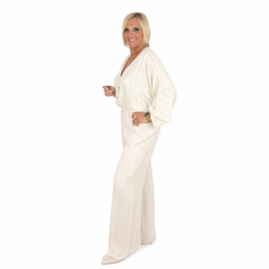 Conjunto bomber blanco roto