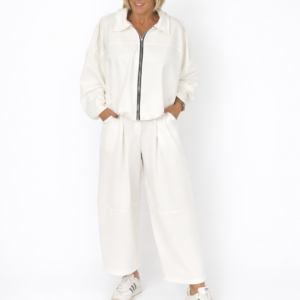 Conjunto sport blanco pantalón corto