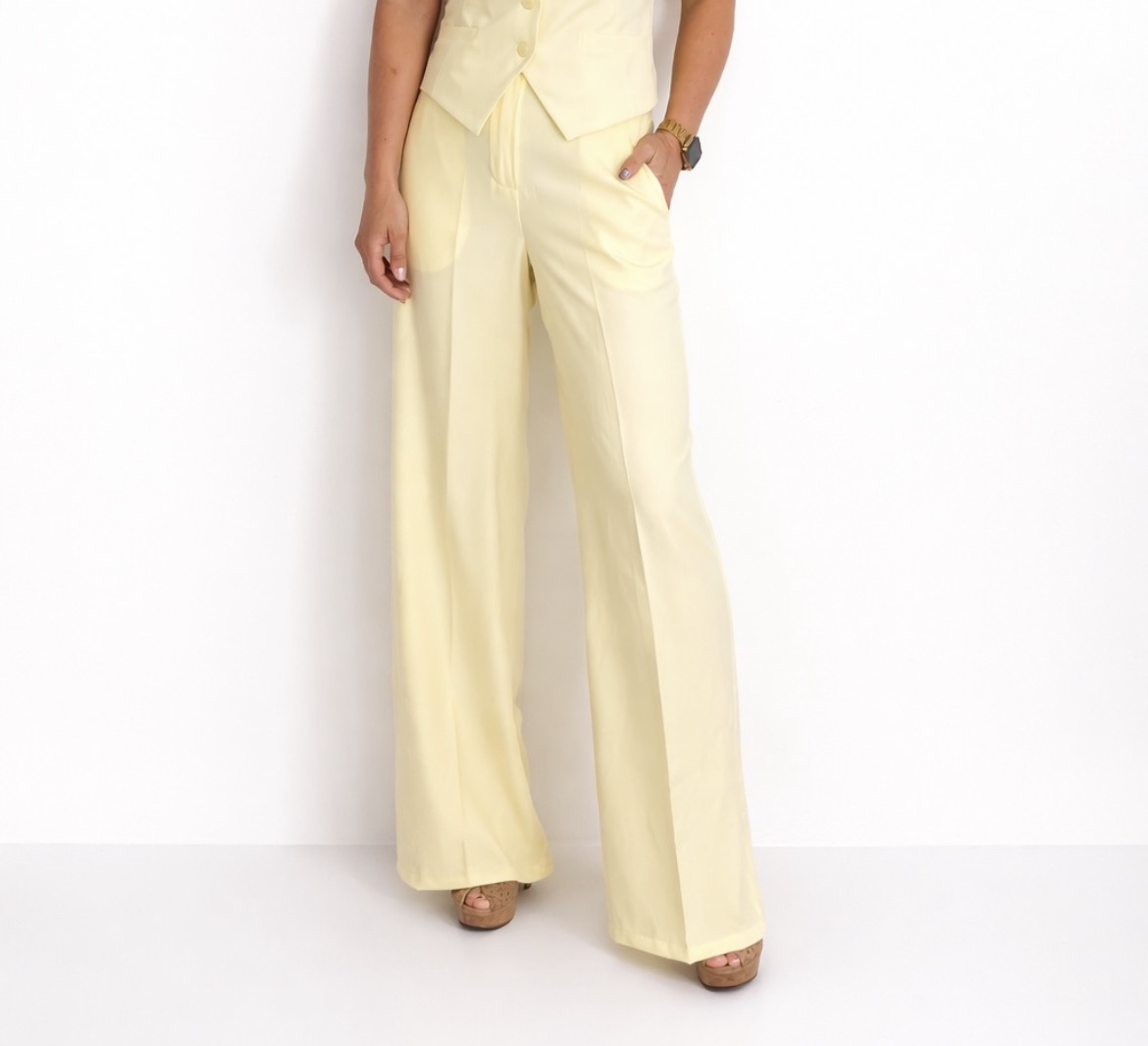 Pantalón vestir amarillo