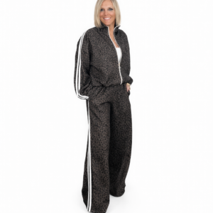 Conjunto sport animal print marrón