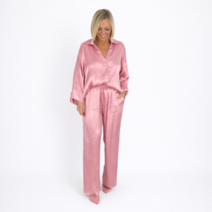 Conjunto camisa y pantalón seda rosa empolvado