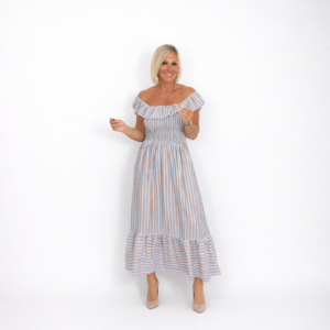 Vestido frunce escote volante celeste marrón