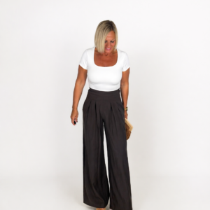 Pantalón pinzas tiro alto marrón