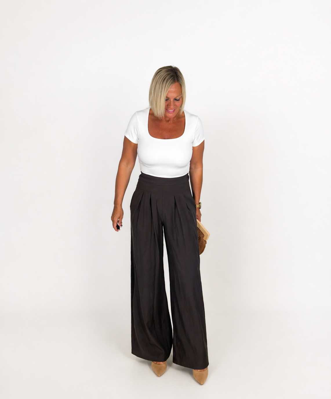 Pantalón pinzas tiro alto marrón