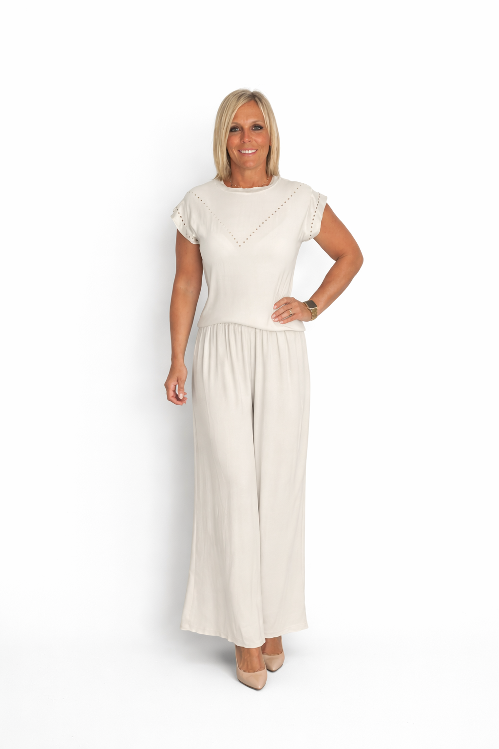 Conjunto camiseta y pantalón fluido gris