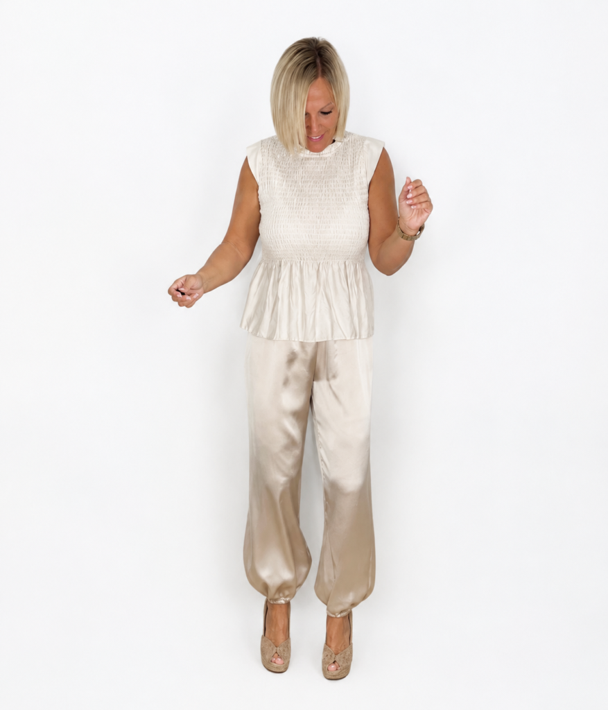 Camisa frunce volante crema