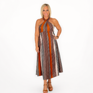 Vestido cruzado en tonos marrones estampado
