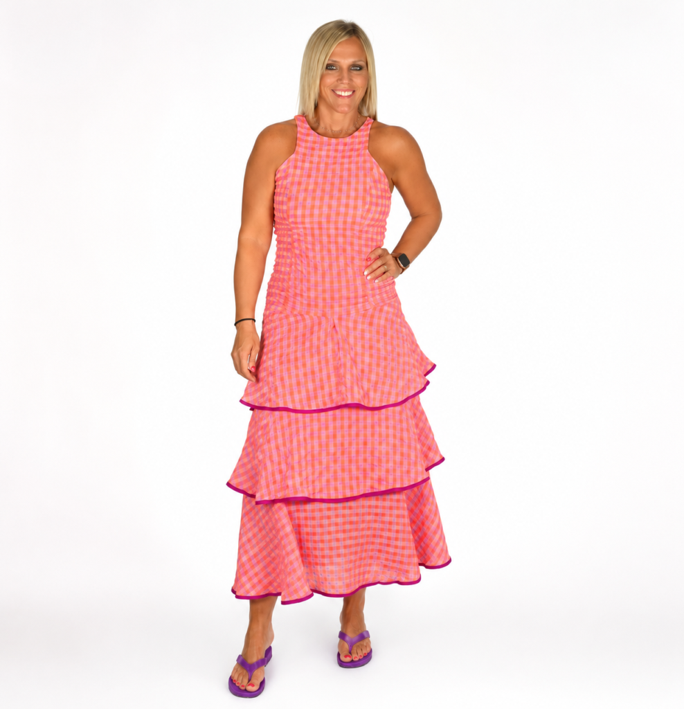 Vestido flúor rosa cuadros y volantes