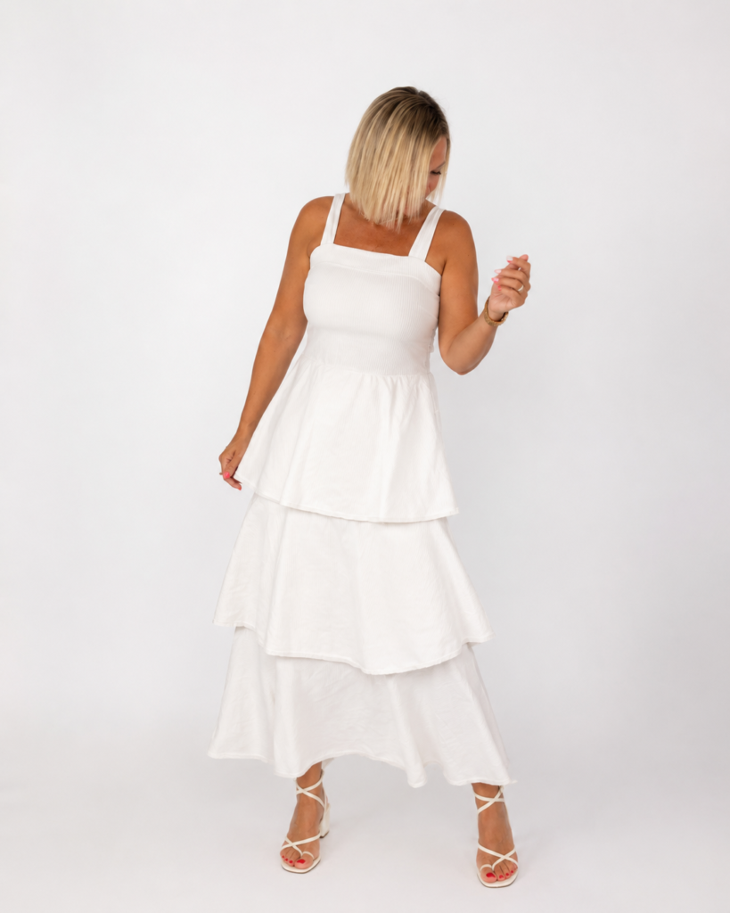 Vestido beige rayas y volantes
