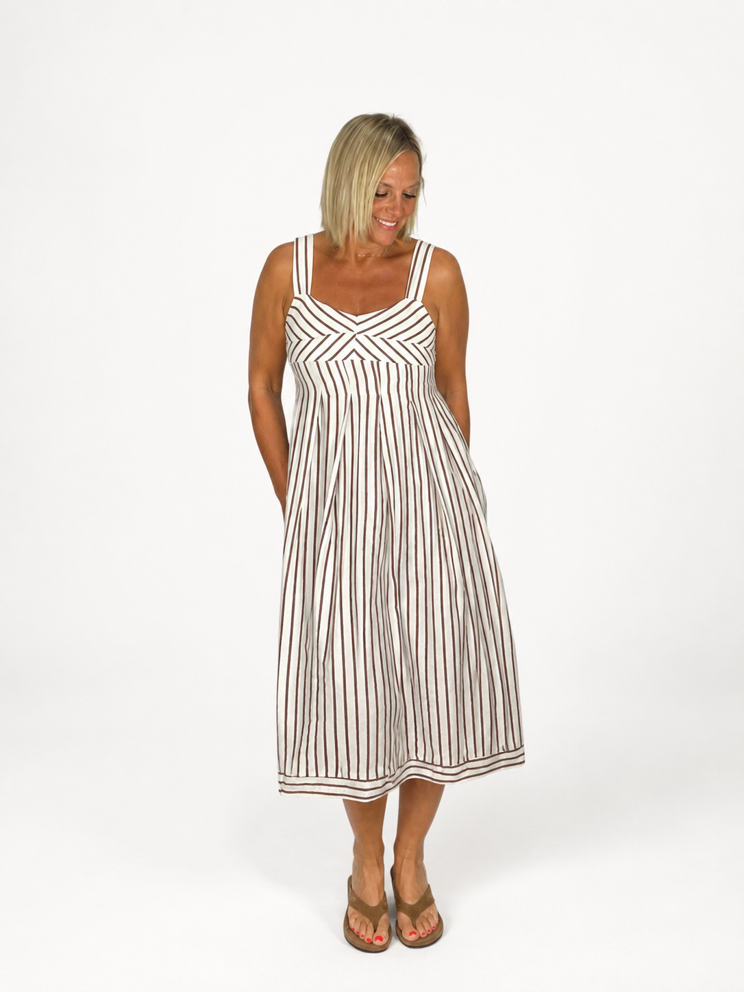 Vestido tirantas rayas blanco marrón