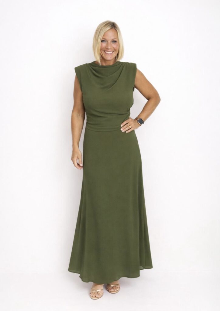 Conjunto tul verde oliva top y falda