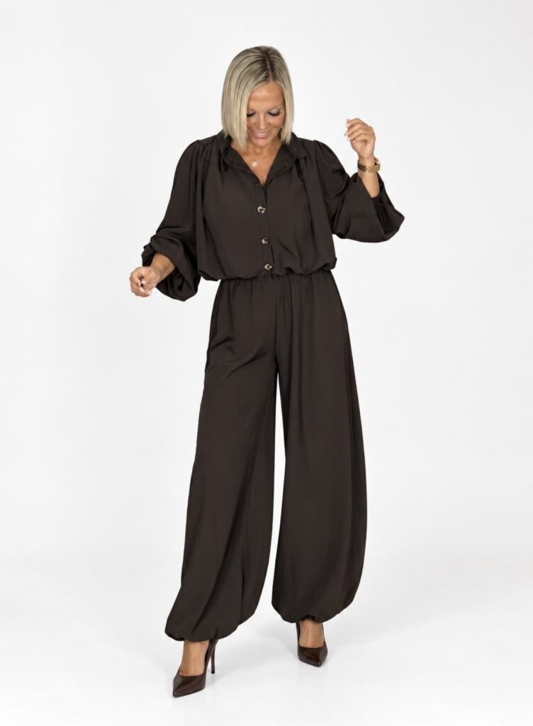 Conjunto Camisa Manga Abullonada y Pantalón Bombacho Marrón