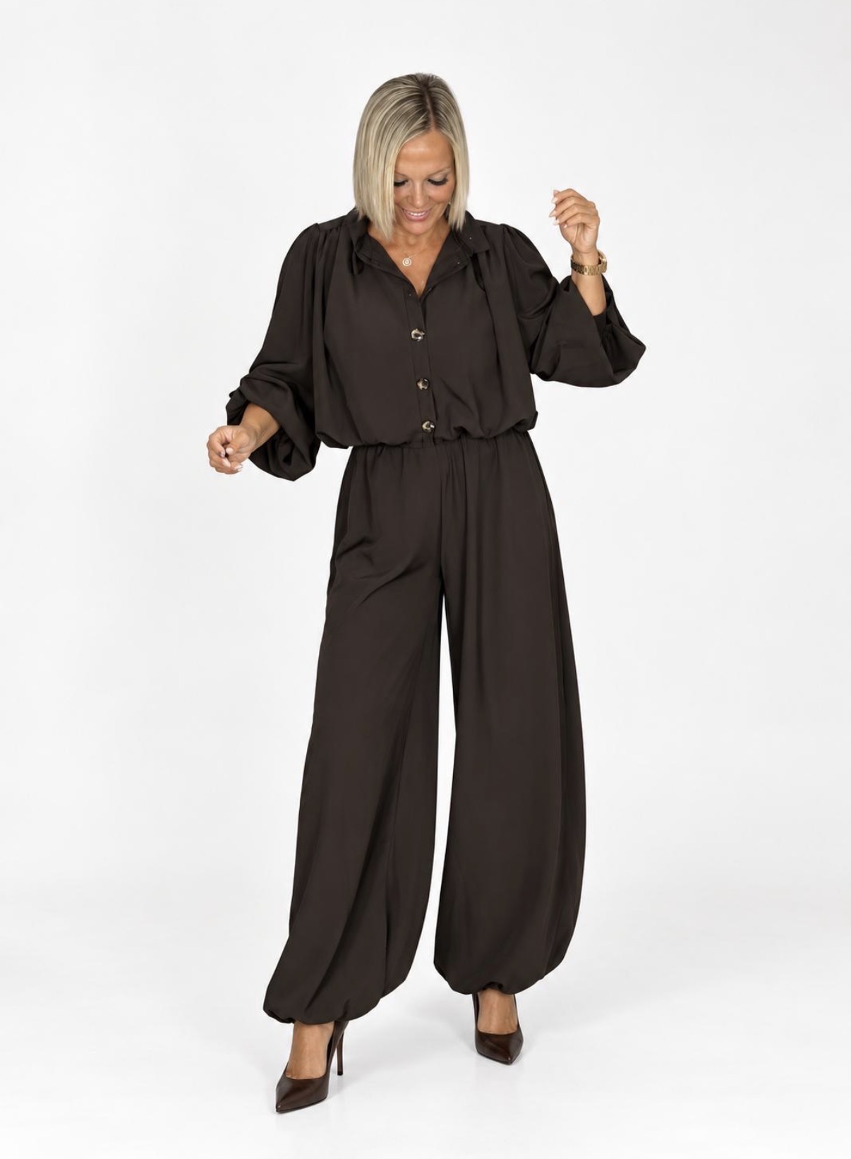 Conjunto Camisa Manga Abullonada y Pantalón Bombacho Marrón