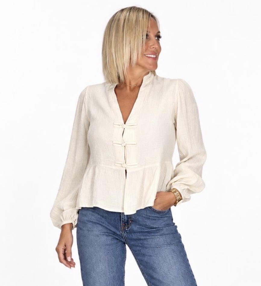 Camisa Cruda con Botones Nudos