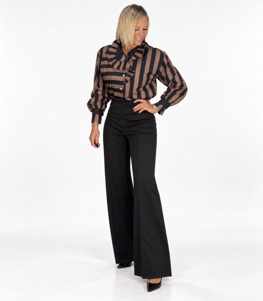 Camisa Rayas Volante Marrón y Negra